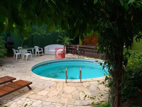 Foto 16 do(a) Casa de 5 quartos à venda em Cosme Velho, Rio de Janeiro