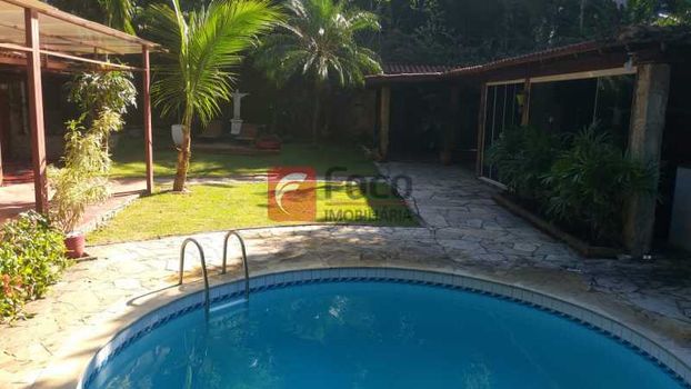 Foto 4 do(a) Casa de 5 quartos à venda em Cosme Velho, Rio de Janeiro