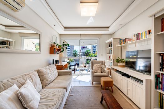 Foto 4 do(a) Apartamento de 2 quartos à venda em Mont Serrat, Porto Alegre
