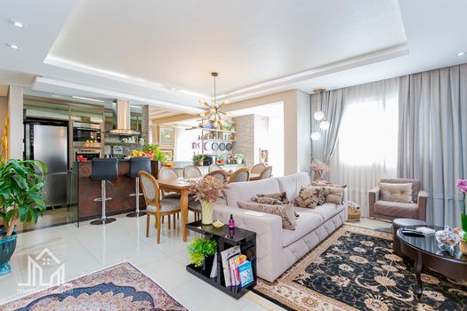 Foto 4 do(a) Apartamento de 3 quartos à venda em Água Verde, Curitiba