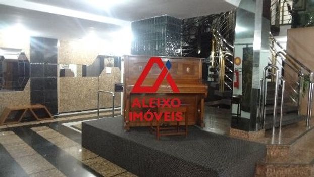 Foto 3 do(a) Sala / Conjunto Comercial de 110 quartos à venda em Centro, Belo Horizonte