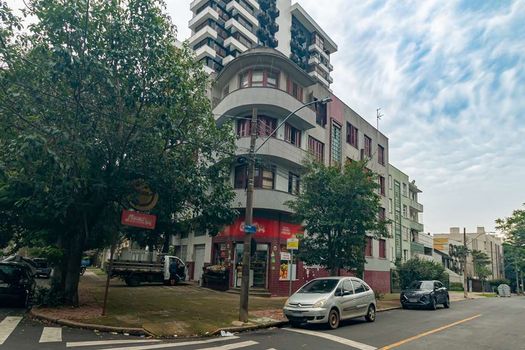Foto 43 do(a) Apartamento de 3 quartos à venda em Petrópolis, Porto Alegre