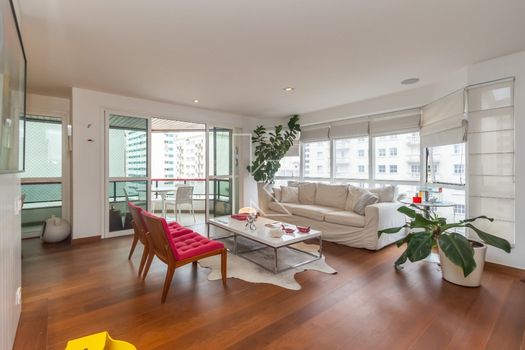Foto 1 do(a) Apartamento de 3 quartos à venda em Itaim Bibi, São Paulo