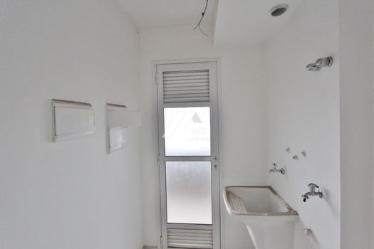 Foto 8 do(a) Apartamento de 2 quartos à venda em Pinheirinho, Curitiba