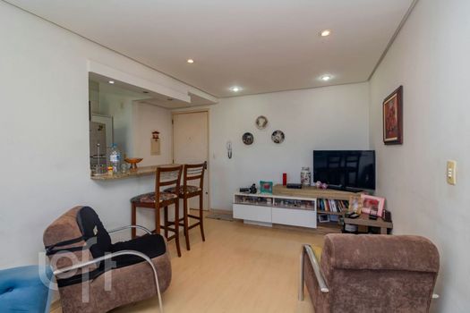 Foto 3 do(a) Apartamento de 2 quartos à venda em Glória, Porto Alegre