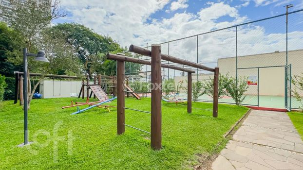 Foto 37 do(a) Apartamento de 3 quartos à venda em Passo da Areia, Porto Alegre