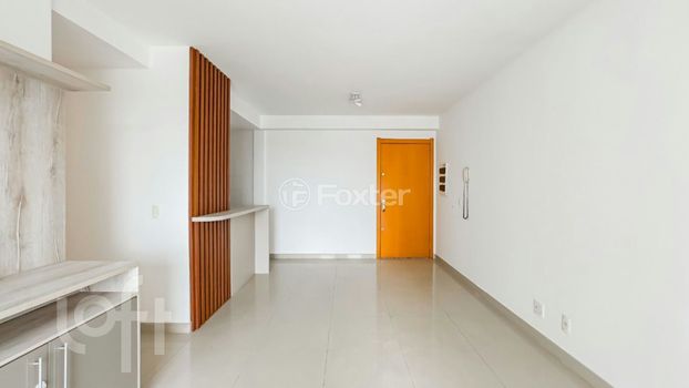 Foto 17 do(a) Apartamento de 3 quartos à venda em Passo da Areia, Porto Alegre