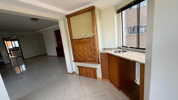 Foto 9 do(a) Apartamento de 3 quartos à venda em Centro, Canoas