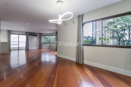 Foto 2 do(a) Apartamento de 3 quartos à venda em Campo Belo, São Paulo