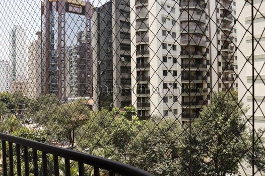 Foto 3 do(a) Apartamento de 4 quartos à venda em Indianópolis, São Paulo
