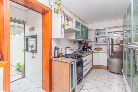 Foto 11 do(a) Flat de 2 quartos à venda em Menino Deus, Porto Alegre