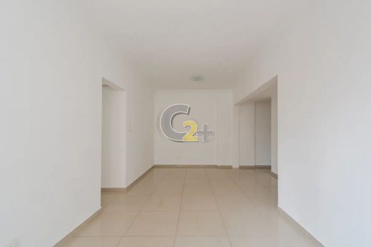 Foto 3 do(a) Apartamento de 2 quartos à venda em Moema, São Paulo