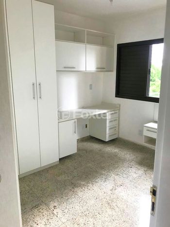 Foto 4 do(a) Apartamento de 3 quartos à venda em Vila Suzana, São Paulo