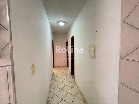 Foto 5 do(a) Apartamento de 2 quartos à venda em Martins, Uberlândia