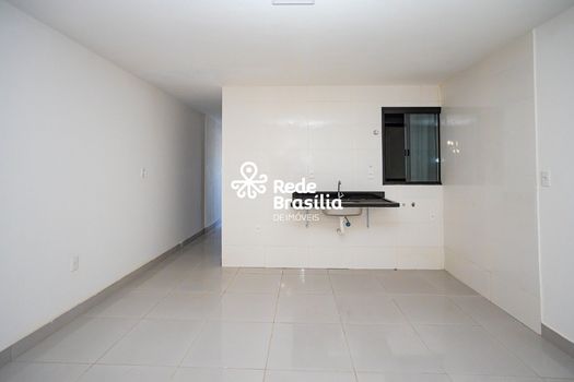 Foto 2 do(a) Apartamento de 3 quartos para alugar em Guará II, Brasília