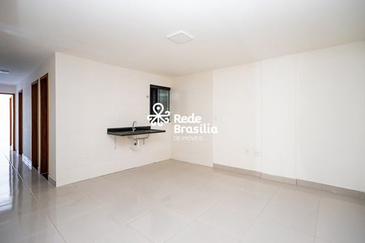 Foto 1 do(a) Apartamento de 3 quartos para alugar em Guará II, Brasília