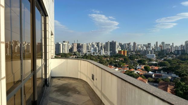 Foto 21 do(a) Cobertura de 3 quartos à venda em Moema, São Paulo