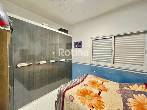 Foto 17 do(a) Casa em Condomínio de 4 quartos à venda em Jardim Holanda, Uberlândia