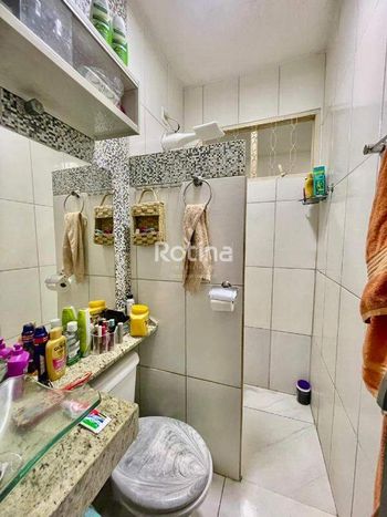 Foto 19 do(a) Casa em Condomínio de 4 quartos à venda em Jardim Holanda, Uberlândia
