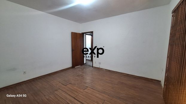 Foto 13 do(a) Casa de 4 quartos à venda em Jardim São Pedro, Porto Alegre