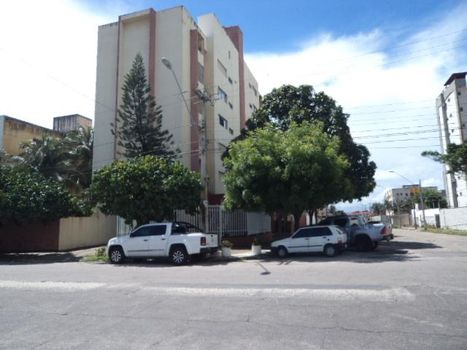 Foto 1 do(a) Apartamento de 3 quartos à venda em Vicente Pinzon, Fortaleza