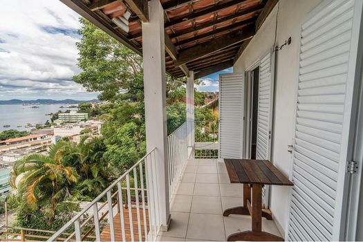 Foto 43 do(a) Casa de 4 quartos à venda em Praia da Bandeira, Rio de Janeiro