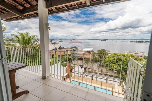 Foto 42 do(a) Casa de 4 quartos à venda em Praia da Bandeira, Rio de Janeiro