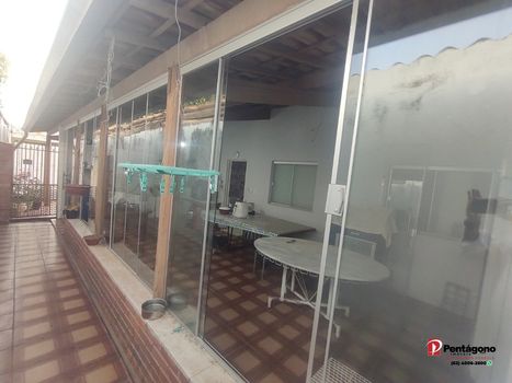 Foto 11 do(a) Casa de 3 quartos à venda em Setor dos Funcionários, Goiânia