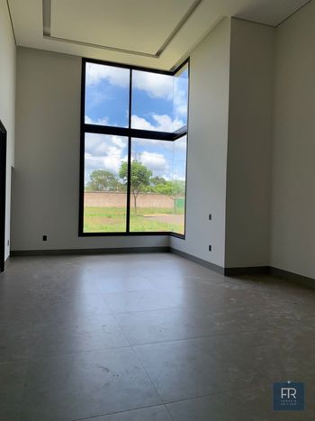 Foto 4 do(a) Casa em Condomínio de 4 quartos à venda em Laranjeiras, Uberlândia
