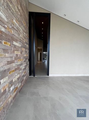 Foto 2 do(a) Casa em Condomínio de 3 quartos à venda em Gávea, Uberlândia