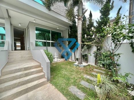 Foto 2 do(a) Casa de 4 quartos à venda em Praia Brava de Itajaí, Itajaí