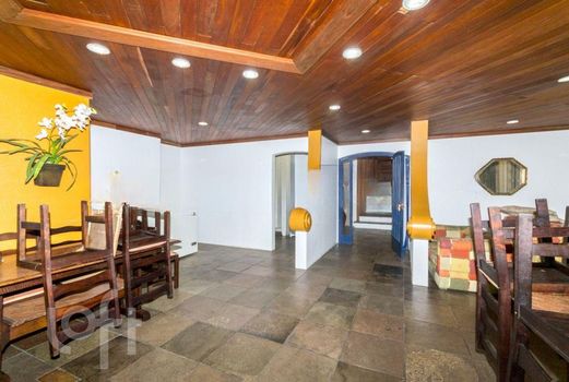 Foto 6 do(a) Apartamento de 3 quartos à venda em Mont Serrat, Porto Alegre
