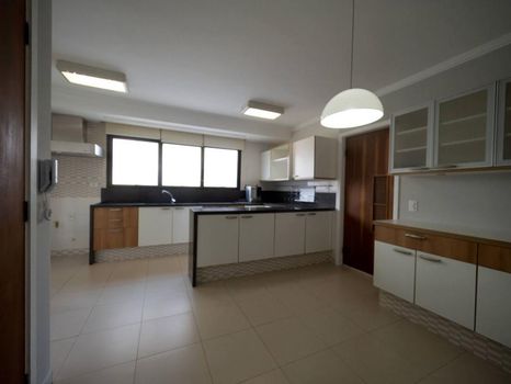 Foto 6 do(a) Apartamento de 4 quartos à venda em Cambuí, Campinas