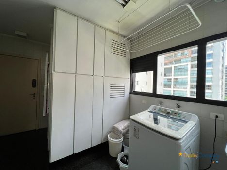 Foto 5 do(a) Apartamento de 3 quartos à venda em Itaim Bibi, São Paulo