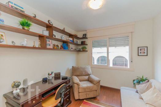 Foto 4 do(a) Apartamento de 2 quartos à venda em Santo Antônio, Porto Alegre