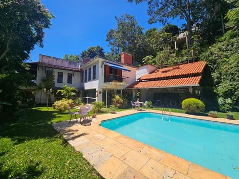 Foto 1 do(a) Casa em Condomínio de 3 quartos à venda em Parque do Imbui, Teresópolis
