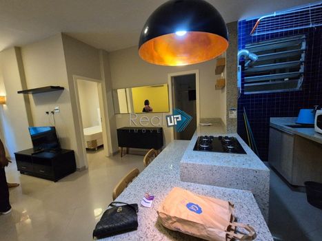 Foto 5 do(a) Apartamento de 2 quartos à venda em Copacabana, Rio de Janeiro