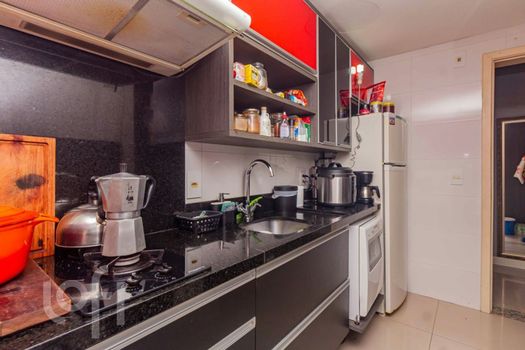 Foto 13 do(a) Apartamento de 2 quartos à venda em Jardim Floresta, Porto Alegre