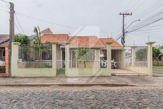 Foto 1 do(a) Casa de 3 quartos à venda em Parque Granja Esperança, Cachoeirinha