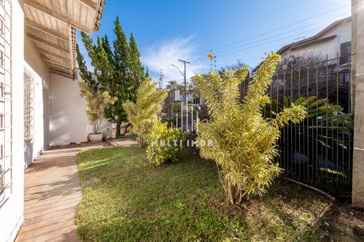 Foto 42 do(a) Casa de 3 quartos à venda em Três Figueiras, Porto Alegre