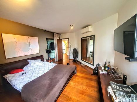 Foto 14 do(a) Casa em Condomínio de 5 quartos à venda em Nova Fazendinha, Carapicuíba