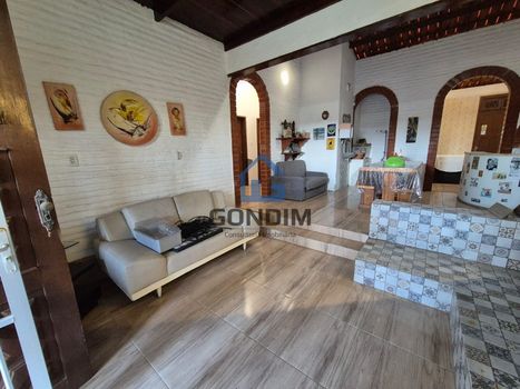 Foto 4 do(a) Casa de 4 quartos à venda em Parque Leblon, Caucaia