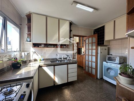 Foto 17 do(a) Apartamento de 4 quartos à venda em Jardim Londrina, São Paulo