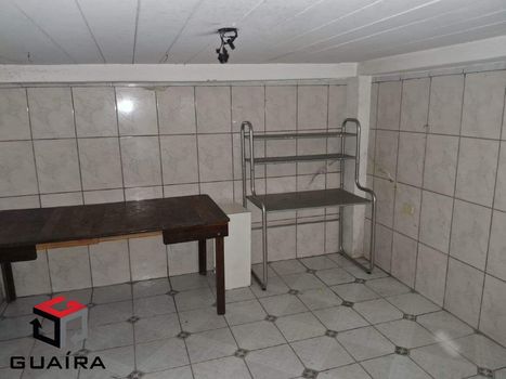 Foto 15 do(a) Casa de 4 quartos à venda em Vila Fachini, São Paulo