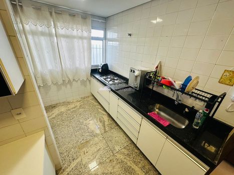 Foto 15 do(a) Cobertura de 3 quartos à venda em Santa Amélia, Belo Horizonte