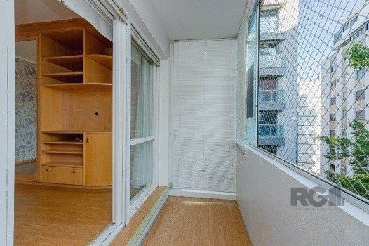 Foto 8 do(a) Flat de 4 quartos à venda em Floresta, Porto Alegre