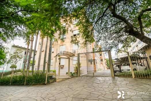 Foto 6 do(a) Apartamento de 1 quartos à venda em Santo Antônio, Porto Alegre