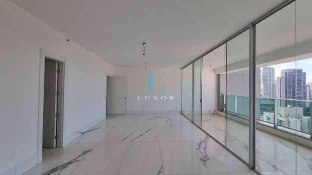 Foto 5 do(a) Apartamento de 4 quartos à venda em Vila da Serra, Nova Lima