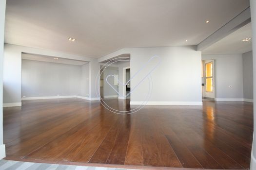 Foto 4 do(a) Apartamento de 3 quartos para alugar em Vila Uberabinha, São Paulo