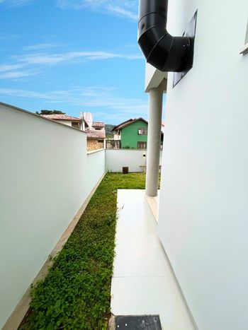 Foto 22 do(a) Casa de 3 quartos para alugar em Córrego Grande, Florianópolis